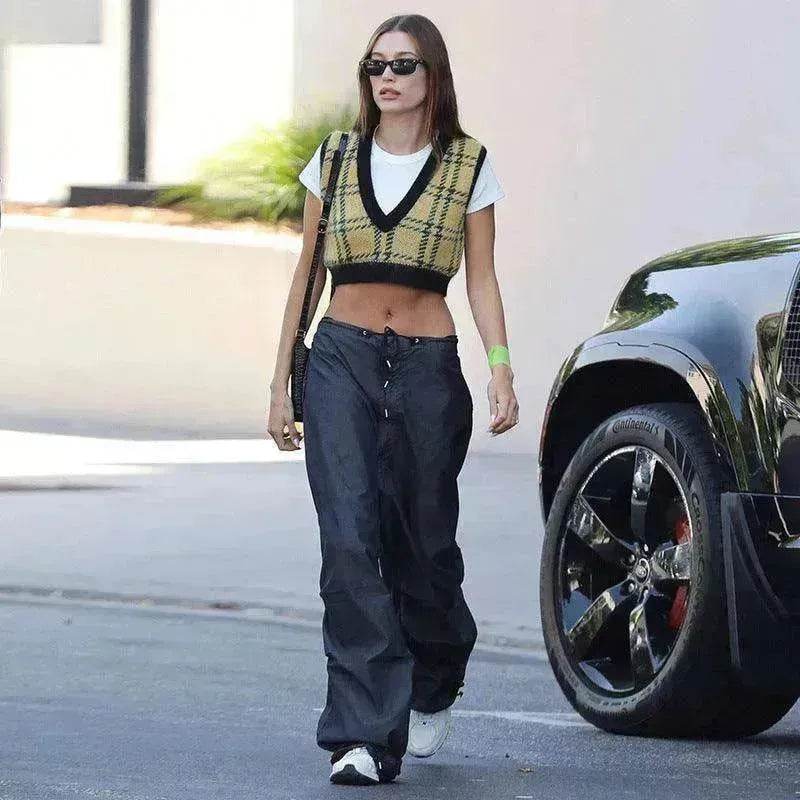 Buy Low rise Baggy Cargo Boyfriend Denim Jeans pant for women - www.Shopthatapp.com