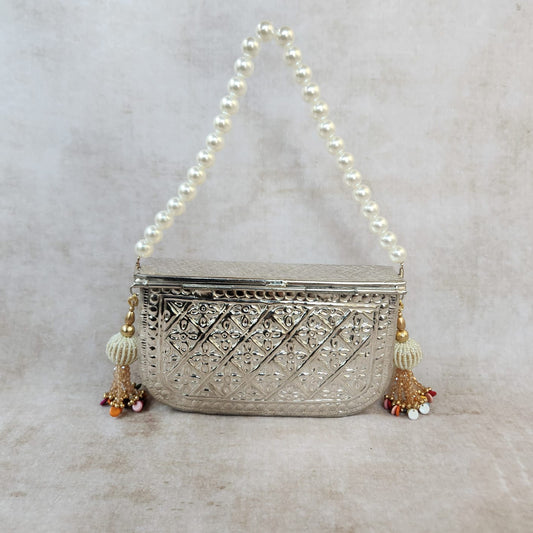 Marigold Bag Silver - www.Shopthatapp.com