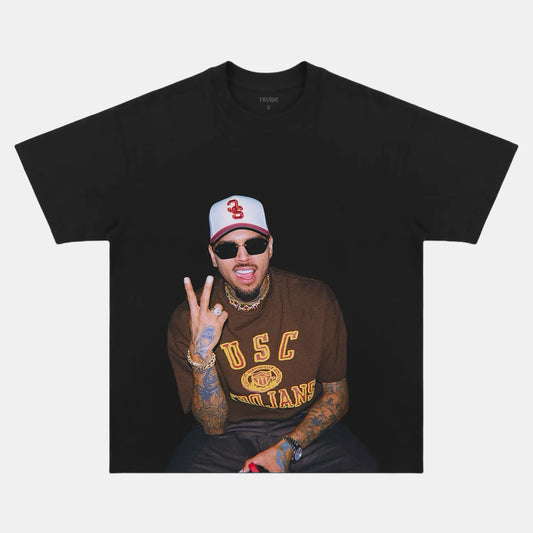 Chris Brown: Music Icon Tee V17 - www.Shopthatapp.com