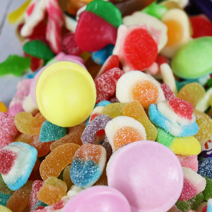 Chocolate Lovers & Ultimate 1kg Pick N Mix Signature Gift Hamper-Food and beverage-www.Shopthatapp.com-HamperWell