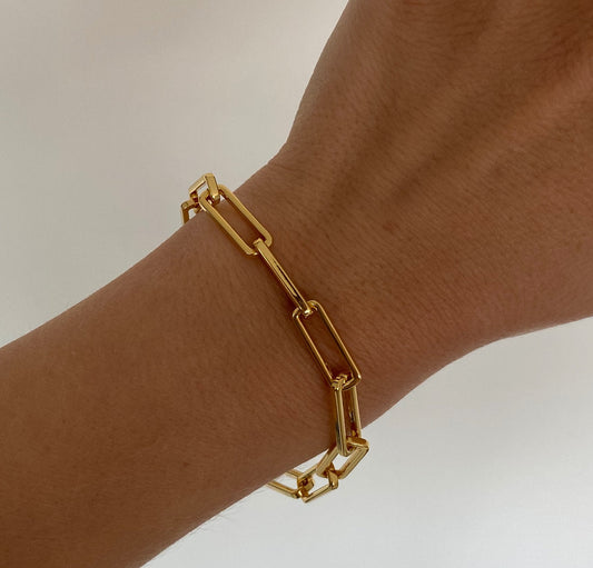 Chunky Chain Bracelet - www.Shopthatapp.com