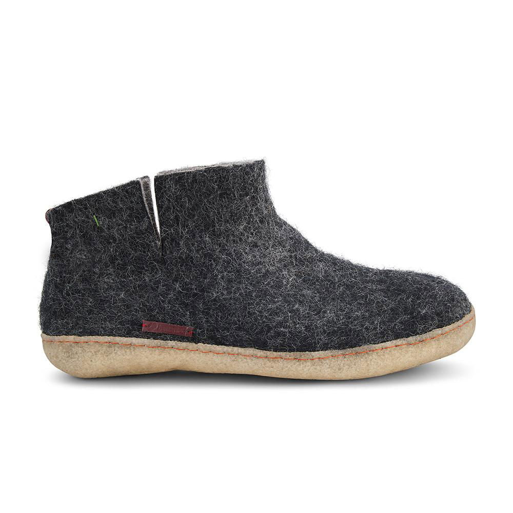Classic Boot - Black with Rubber-Shoes-www.Shopthatapp.com-Betterfelt Canada