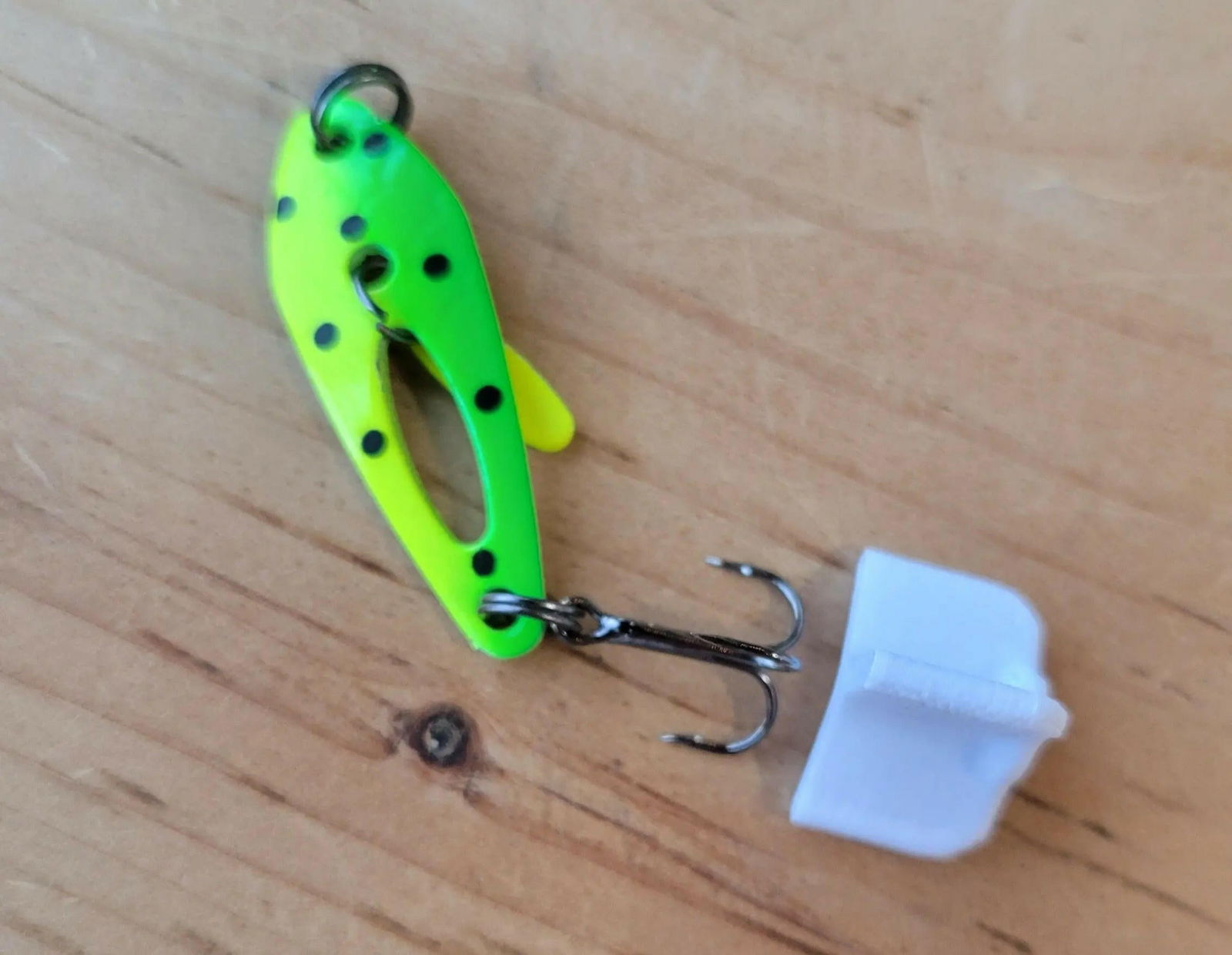 Concussion Creations Treble Hook Guards Assorted Colors - www.Shopthatapp.com