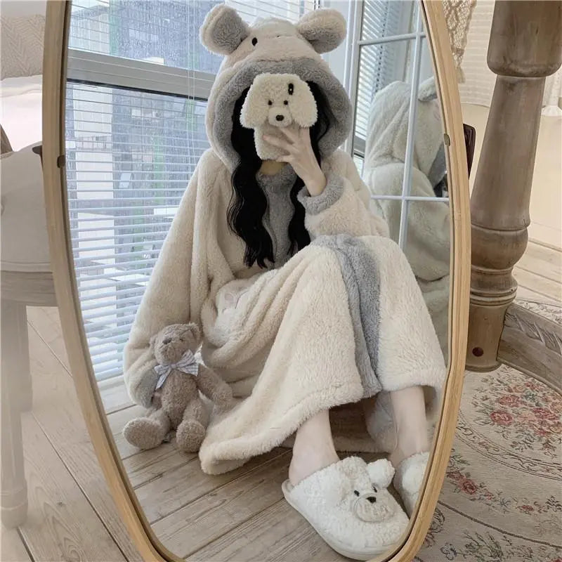 Coral For Women Lovely Warm Velvet Pajamas - www.Shopthatapp.com