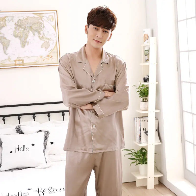 Couples pajamas for men and women - www.Shopthatapp.com #