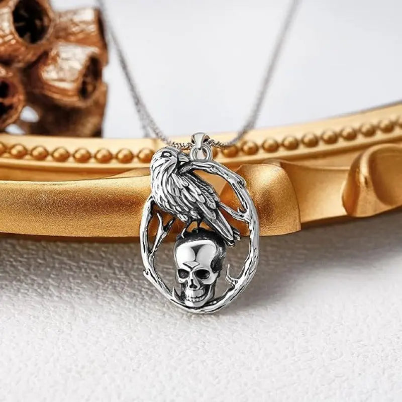 Creative Retro Halloween Skull Pendant Necklace - www.Shopthatapp.com