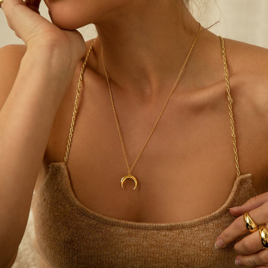 Crescent Moon Necklace - www.Shopthatapp.com