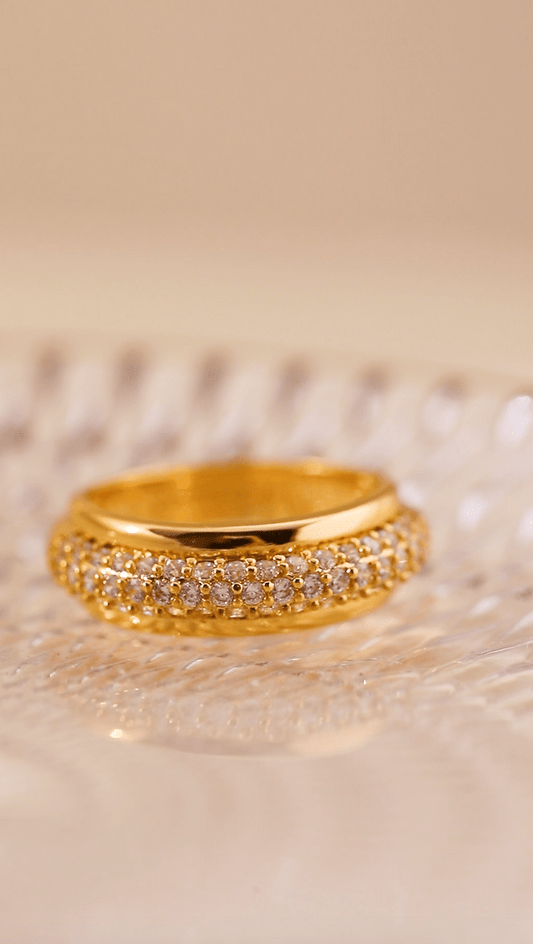 Bague halo en oxyde de zirconium