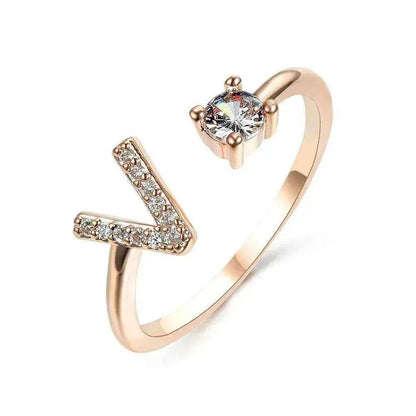 Customizable 26-Letter Ring: Fashionable & Elegant Jewelry
