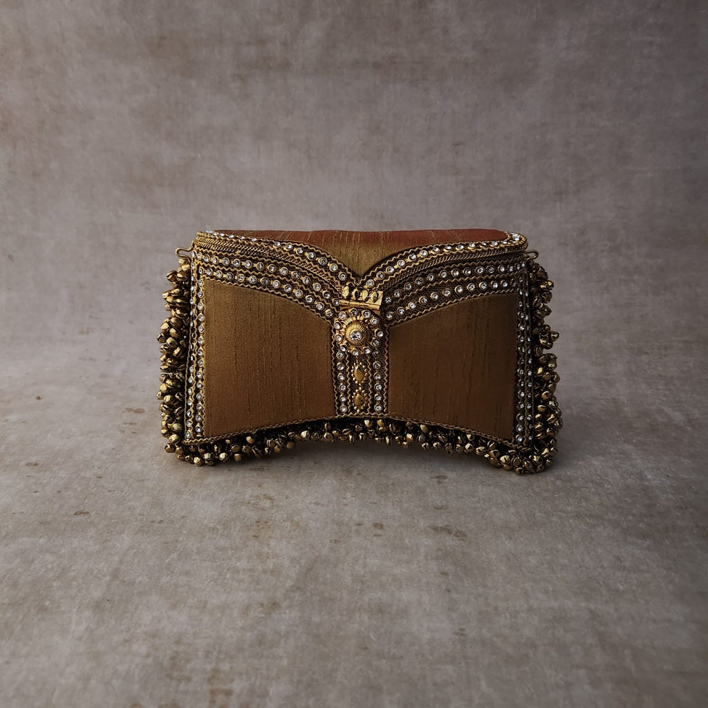 Parijat Gold - www.Shopthatapp.com