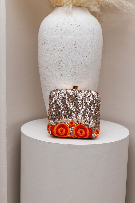 DOWNTOWN Clutch - Www.Shopthatapp.com