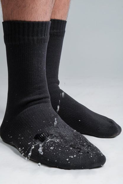 "StayDry" 100% Waterproof Socks - www.Shopthatapp.com