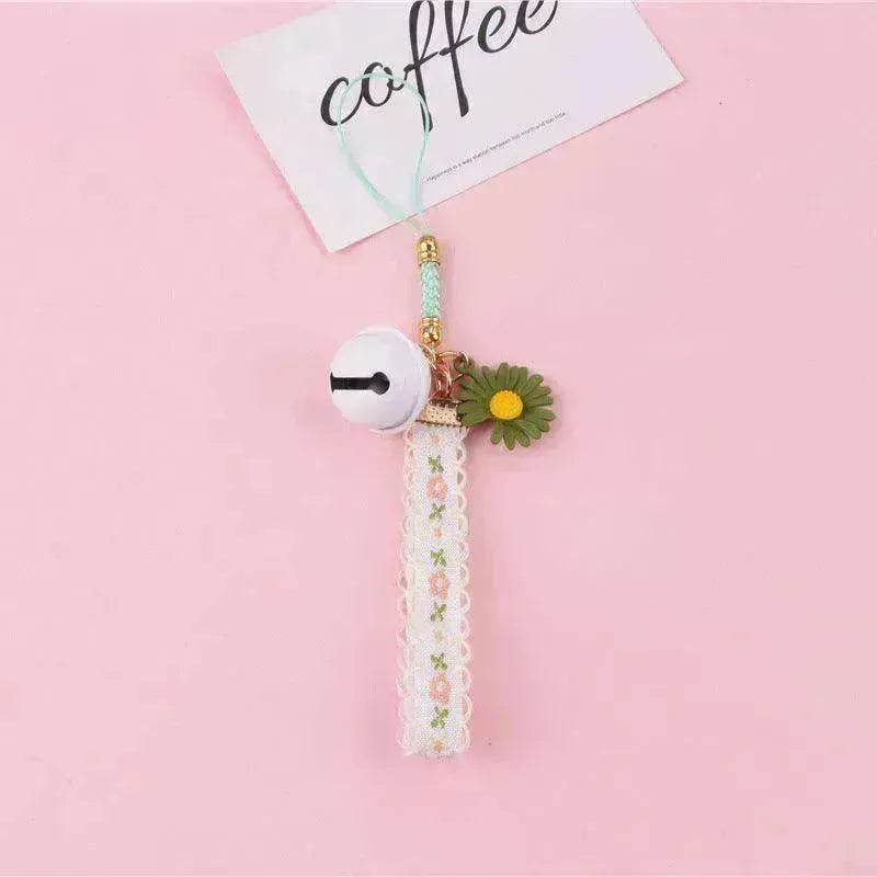 Daisy Keychain Pendant Creative Keychain Hanging - www.Shopthatapp.com