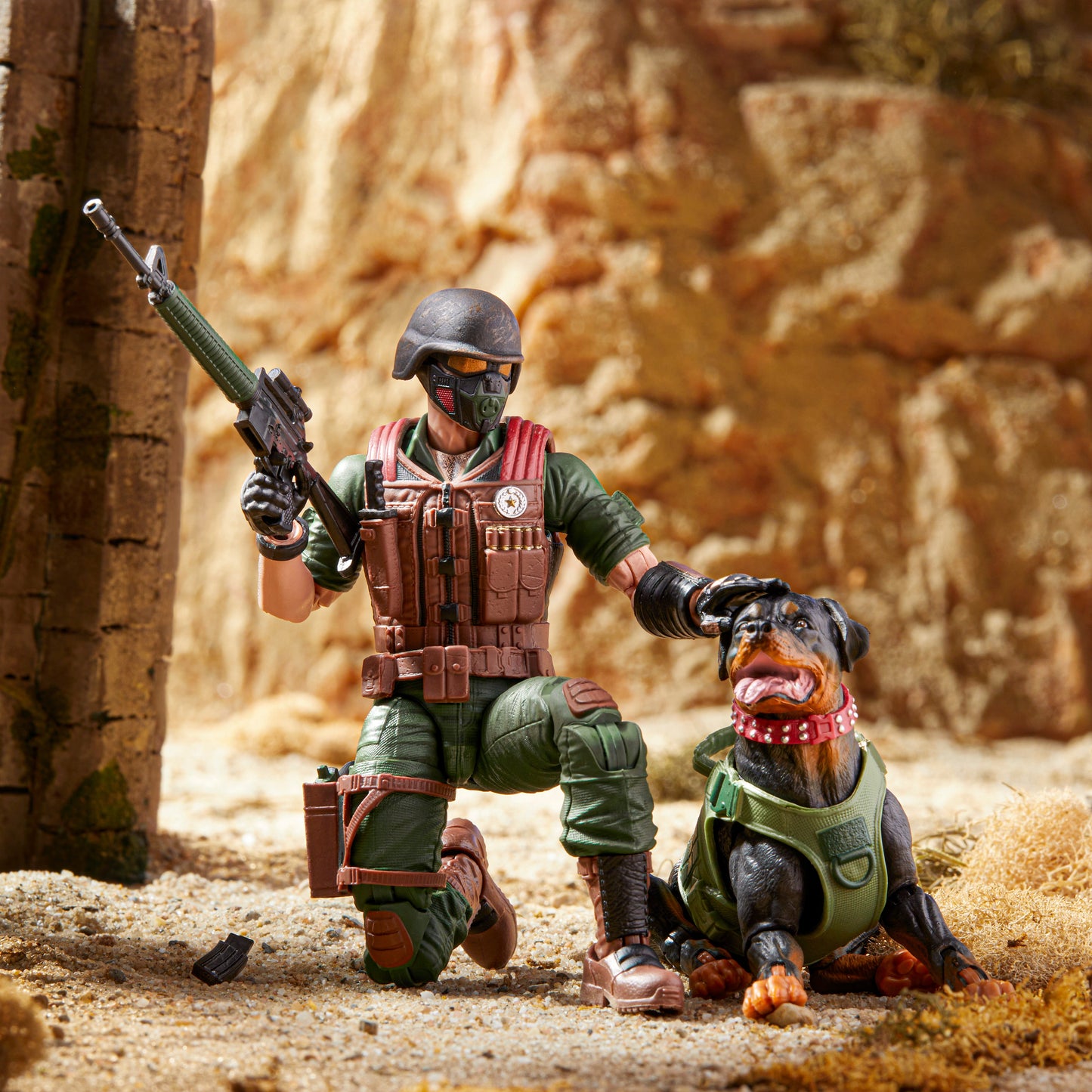 G.I. Joe Classified Series #113, Mutt & Junkyard - www.Shopthatapp.com
