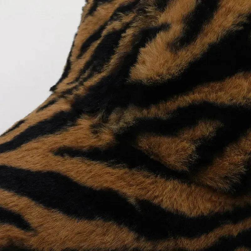 Fashion Leopard Fleece Baseball All-matching Peaked Cap - www.Shopthatapp.com #