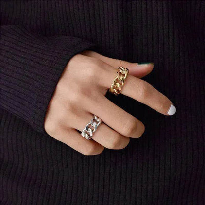 Fashionable with unique chain design ring - www.Shopthatapp.com
