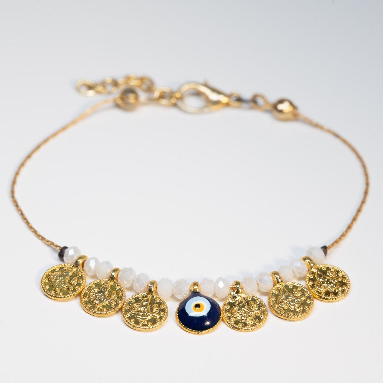 Gold Dainty Bracelet - www.Shopthatapp.com