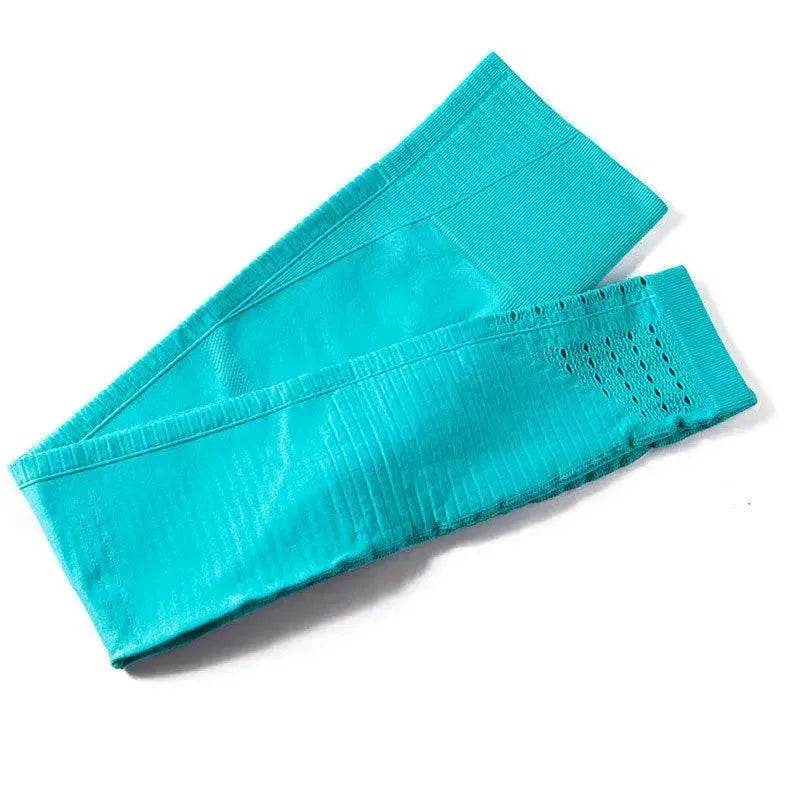 Gym sports suit - www.Shopthatapp.com #