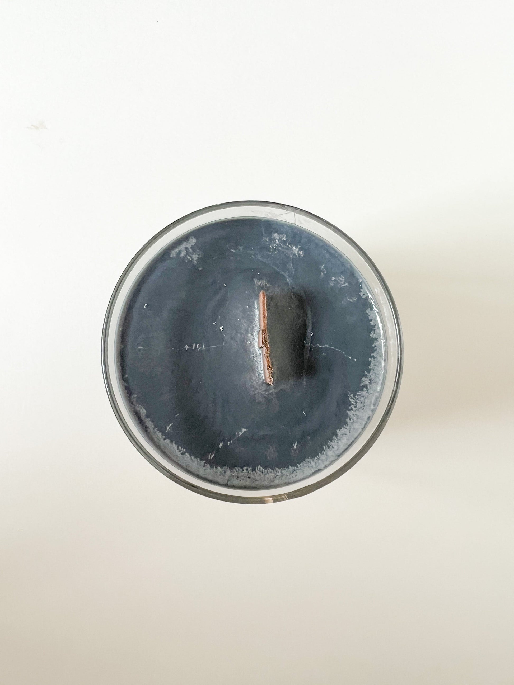 Special Edition : Black Wax Palo Santo Wood Wick Candle - www.Shopthatapp.com