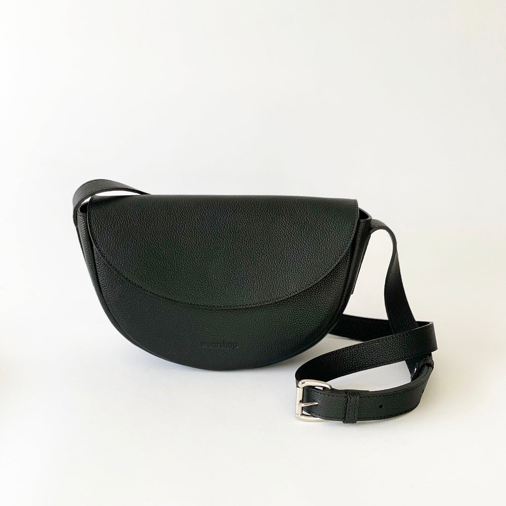 The Corsia Mezzaluna in Black - www.Shopthatapp.com