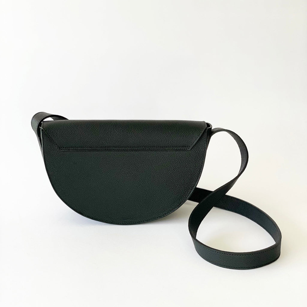 The Corsia Mezzaluna in Black - www.Shopthatapp.com