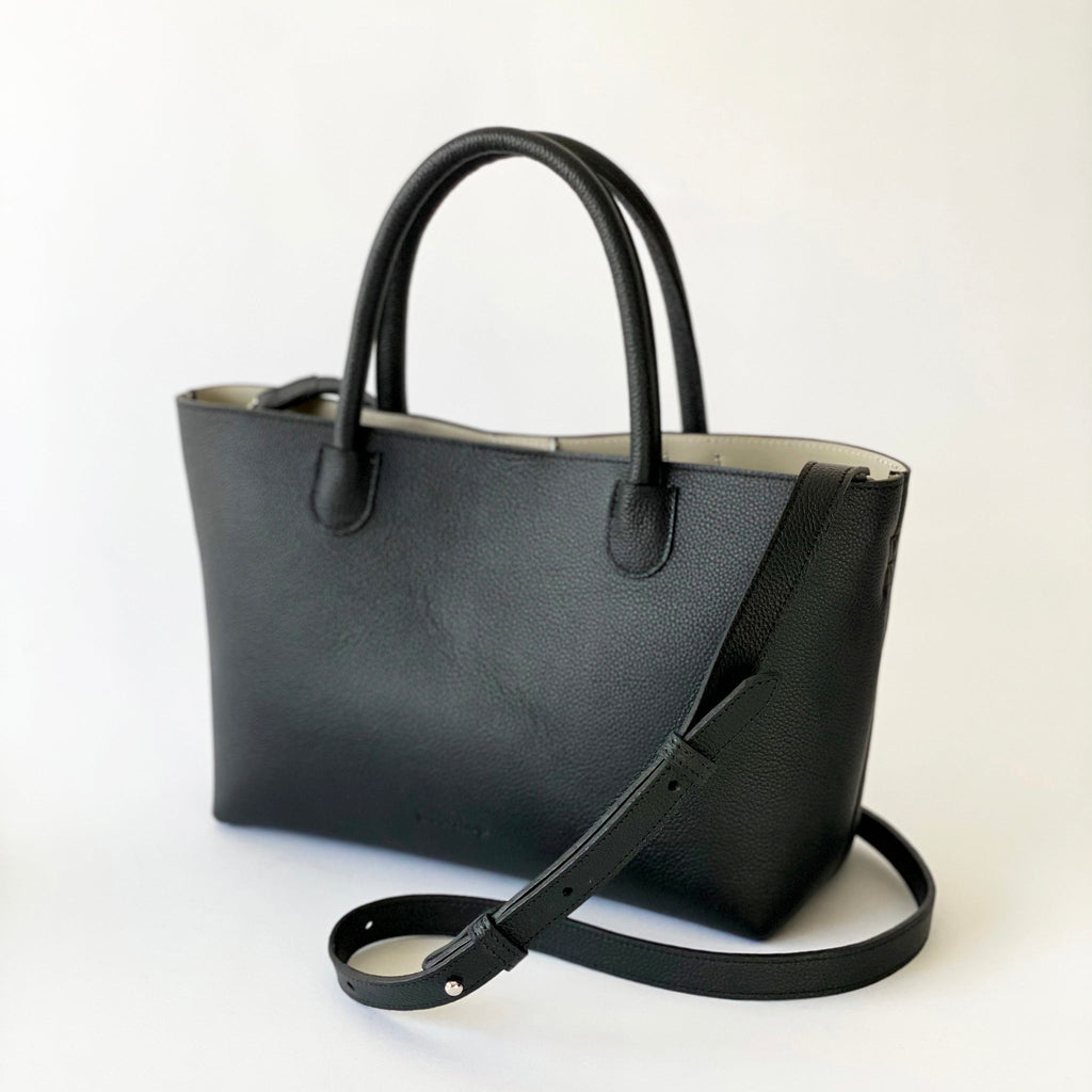 The Duca Lungo in Black - www.Shopthatapp.com