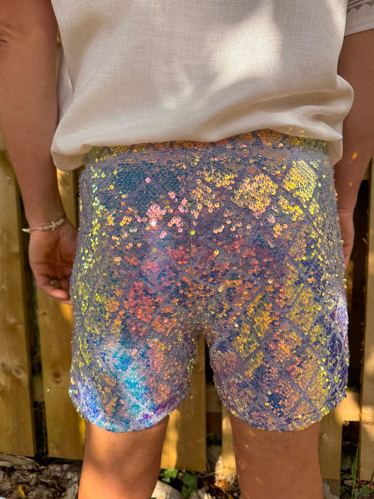 Enchanting Shorts - www.Shopthatapp.com