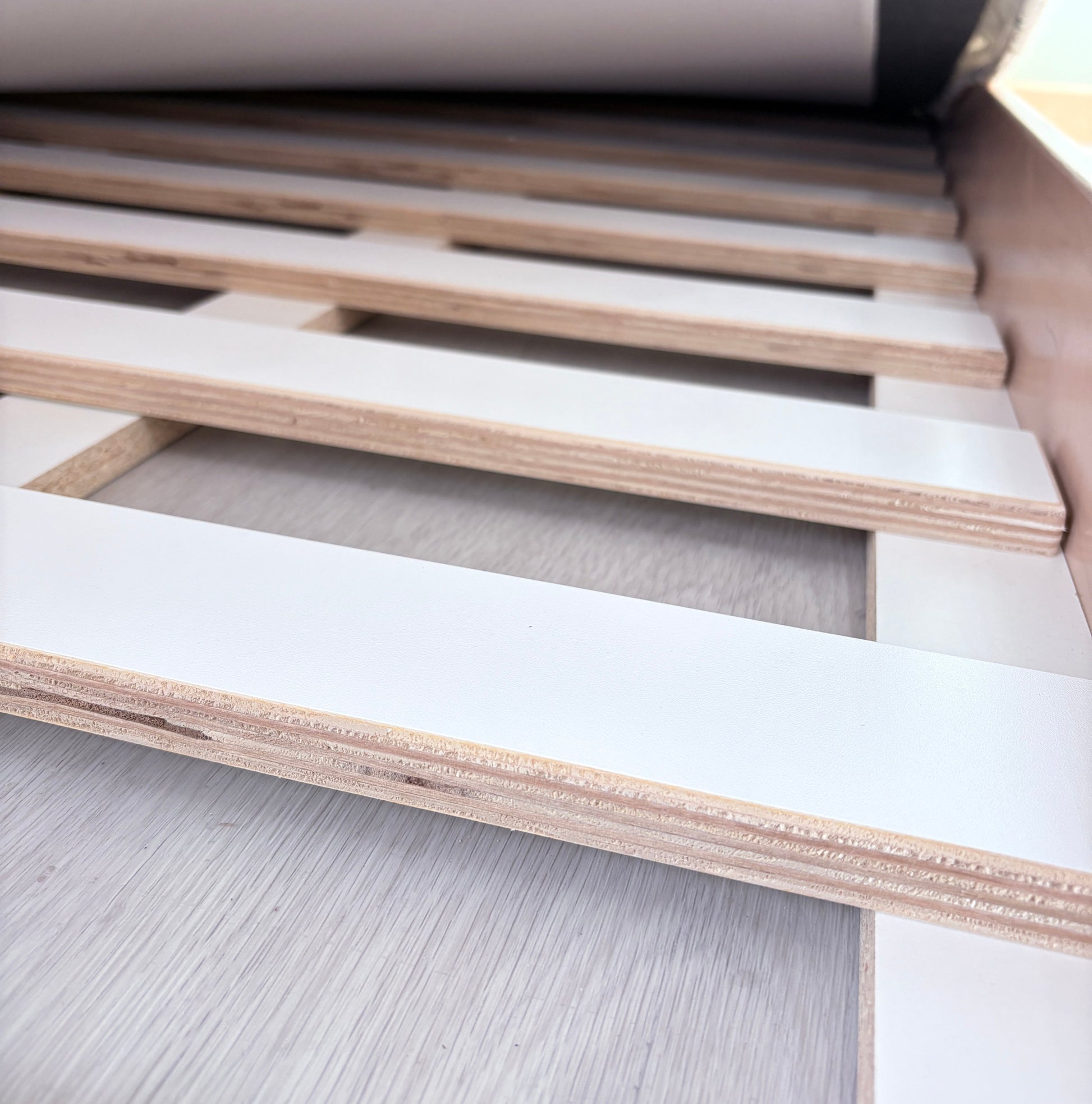 CHERRY FULL - Montessori Floor Bed with Shelves - www.Shopthatapp.com