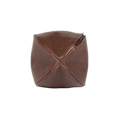 K0011BB | Beauty Case "Palla da Rugby" en Vera Pelle - Couleur: Testa Moro - Elastico interno ferma flaconi - Chiusura con lampo - Dimensioni: cm 35 x 14 x 14- Confezione: Sacchetto Tnt