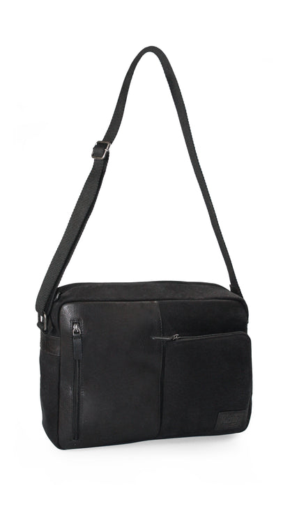 K0022AB | Messenger in Canvas/Vera Pelle, pieno fiore, volanata - Colore Nero. Accessori Nickel Anticato, Chiusura superiore con lampo. Dimensioni: cm 35 x 26 x 10. Confezione: Sacchetto Tnt - www.Shopthatapp.com