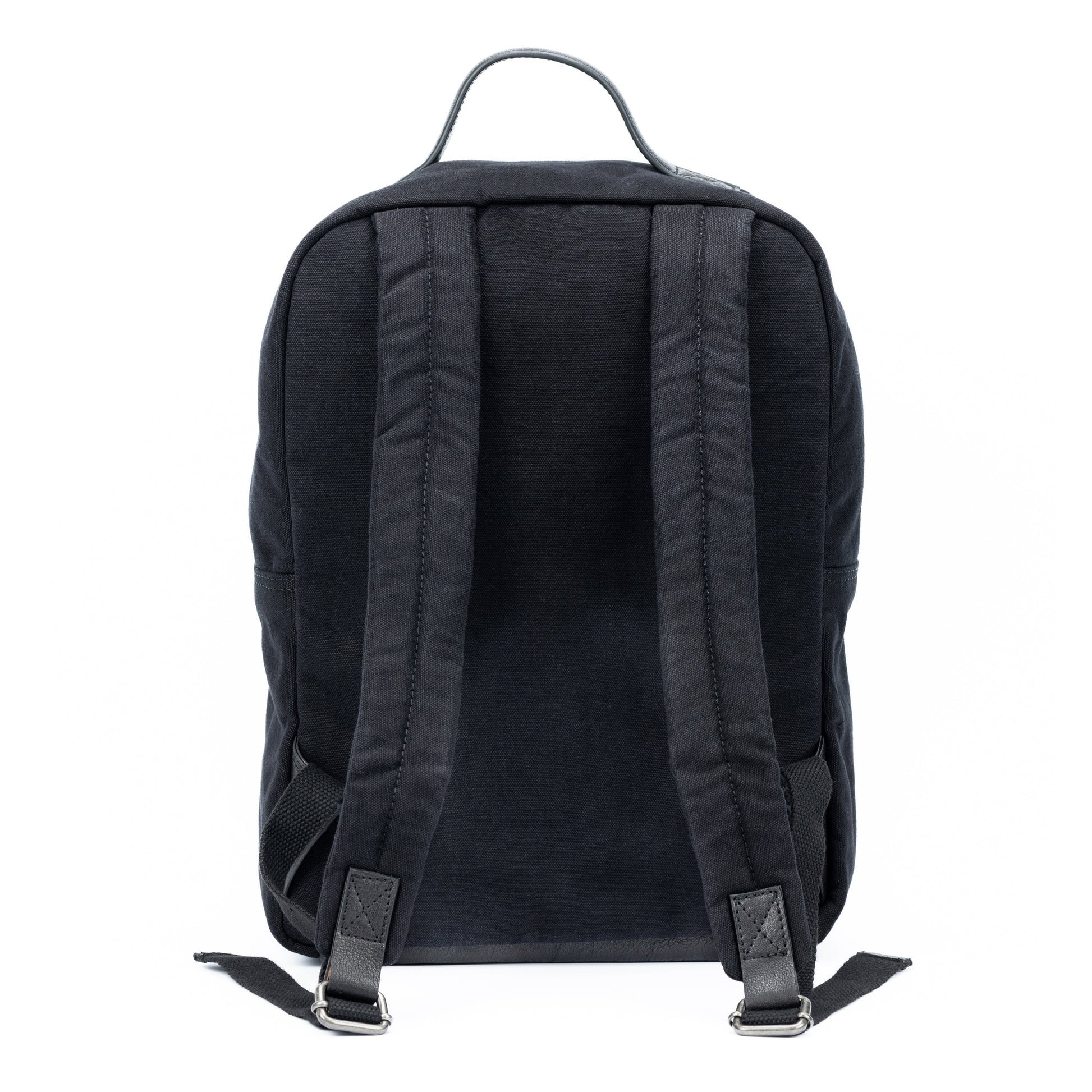 K0023AB | Zaino Porta Notebook in Canvas/Vera Pelle, pieno fiore, volanata - Colore Nero. Accessori Nickel Anticato, Chiusura con lampo. Dimensioni: cm 29 x 40 x15. Confezione: Sacchetto Tnt - www.Shopthatapp.com