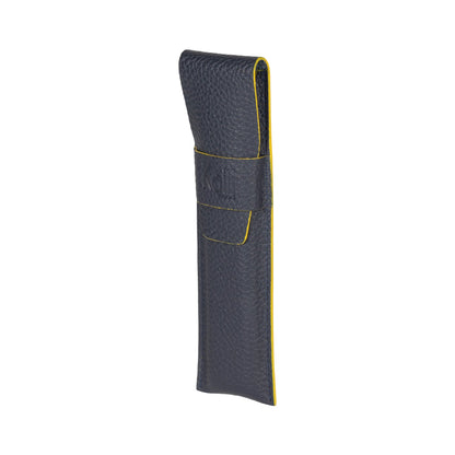 K0028DB | Custodia per Penne in Vera Pelle pieno fiore, grana dollaro - Colore Blu con bordi Gialli - Dimensioni: cm 4,5 x 16,5 x 1 - Confezione: Scatola regalo fondo/coperchio - www.Shopthatapp.com