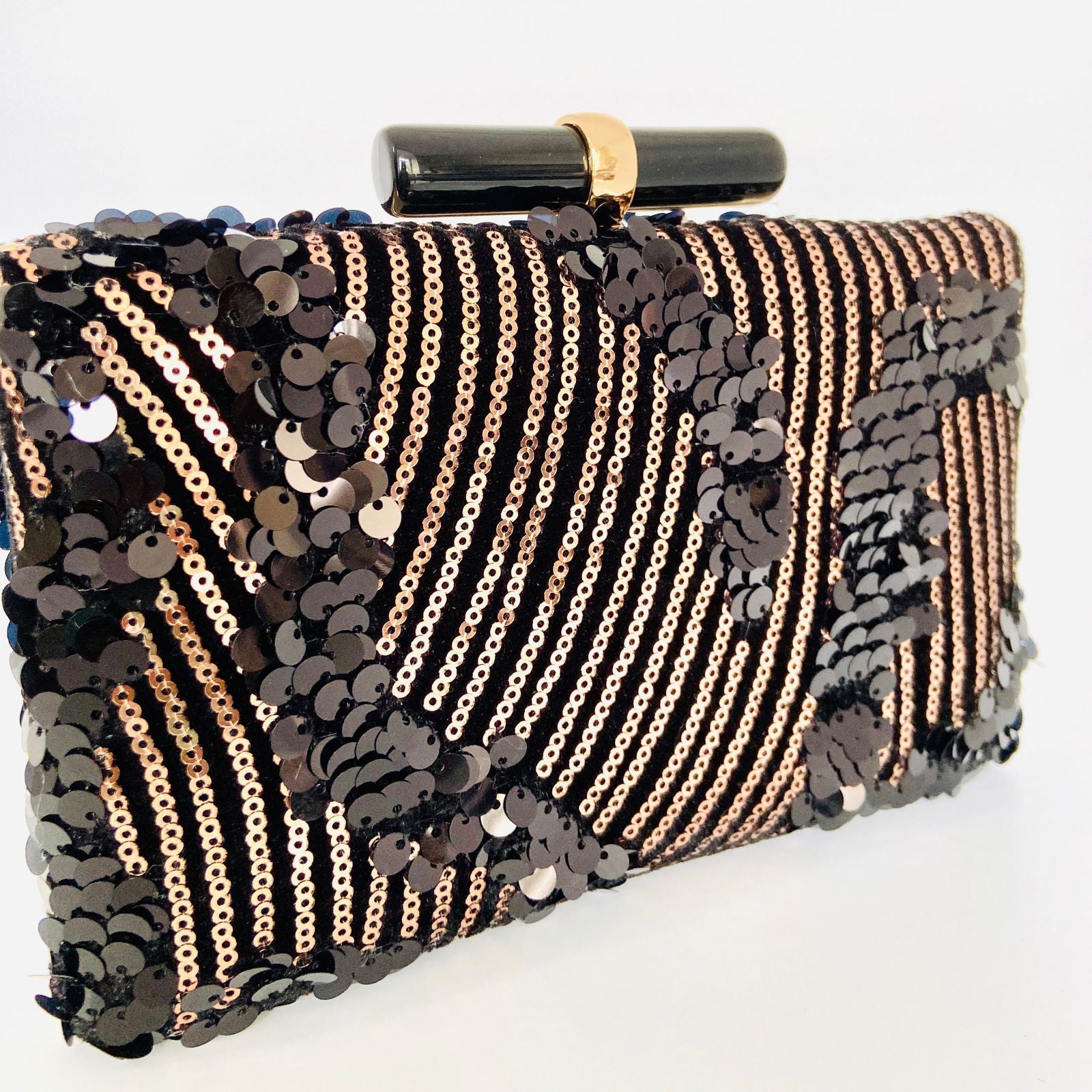 KIRA KIRA - Www.Shopthatapp.com