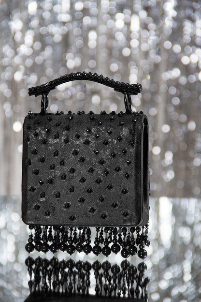 KYRA BLACK CLUTCH - Www.Shopthatapp.com