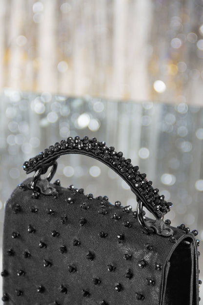 KYRA BLACK CLUTCH - Www.Shopthatapp.com