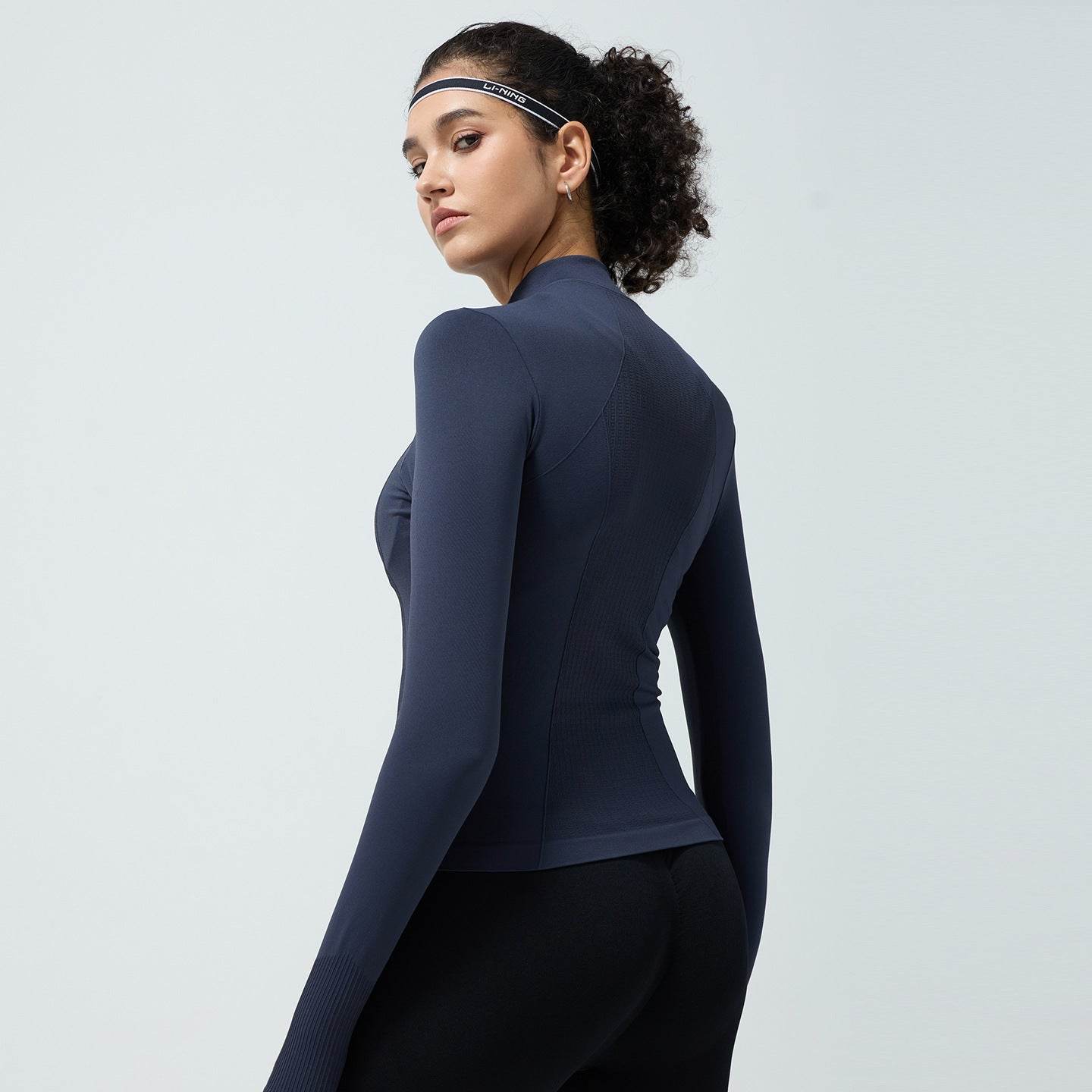 Long Sleeve Workout top for women Slim fit Athletics Sport Zip up Gym top - www.Shopthatapp.com #