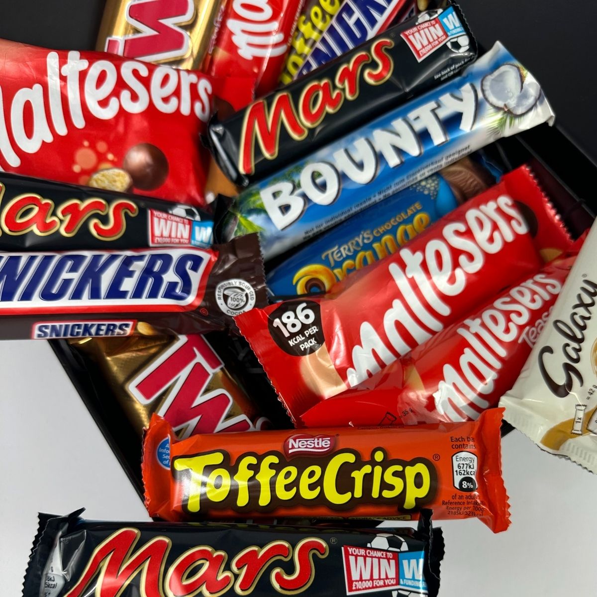 Mars Chocolate Signature Gift Hamper-Food and beverage-www.Shopthatapp.com-HamperWell
