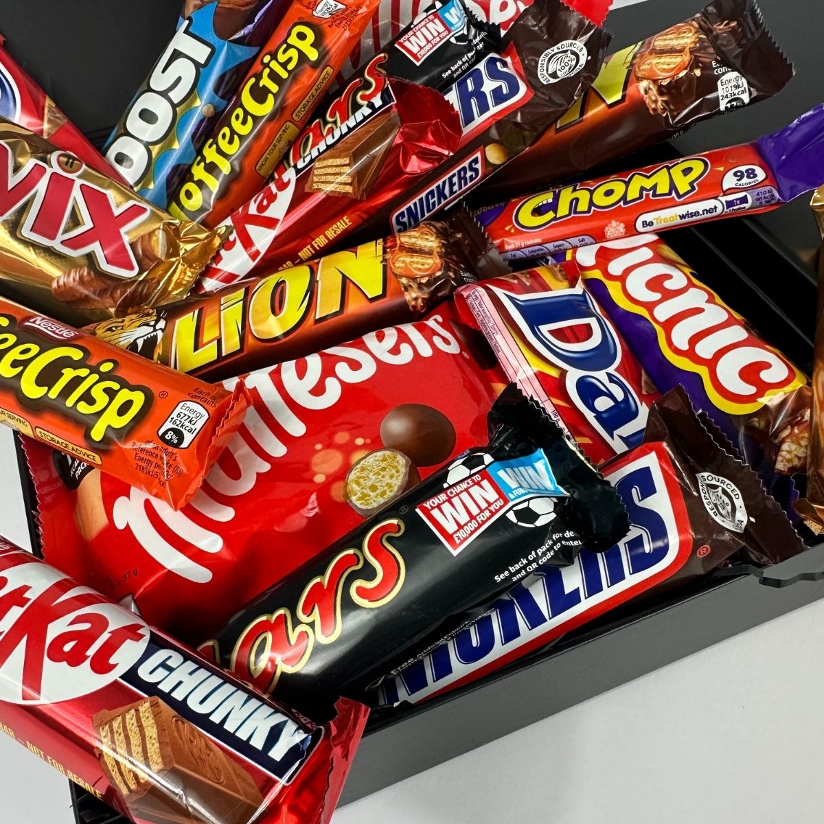 Mens Chocolate Signature Gift Hamper-Food and beverage-www.Shopthatapp.com-HamperWell