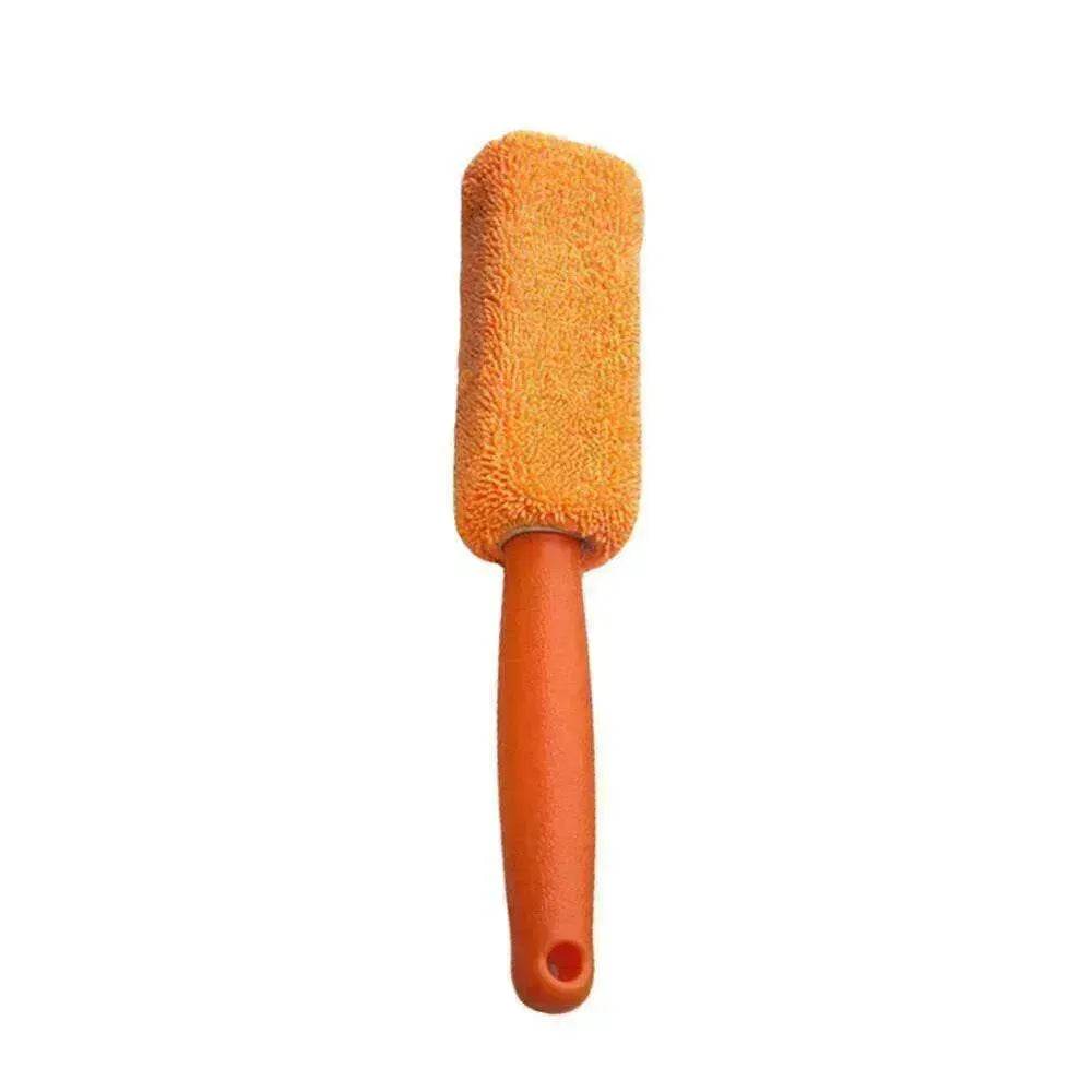 Microfiber High Quality Long Handle Tire Brush - www.Shopthatapp.com