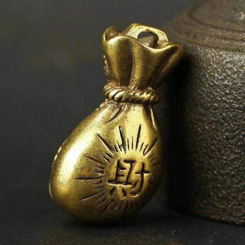 Money bag keychain - www.Shopthatapp.com