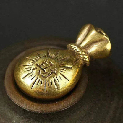 Money bag keychain - www.Shopthatapp.com