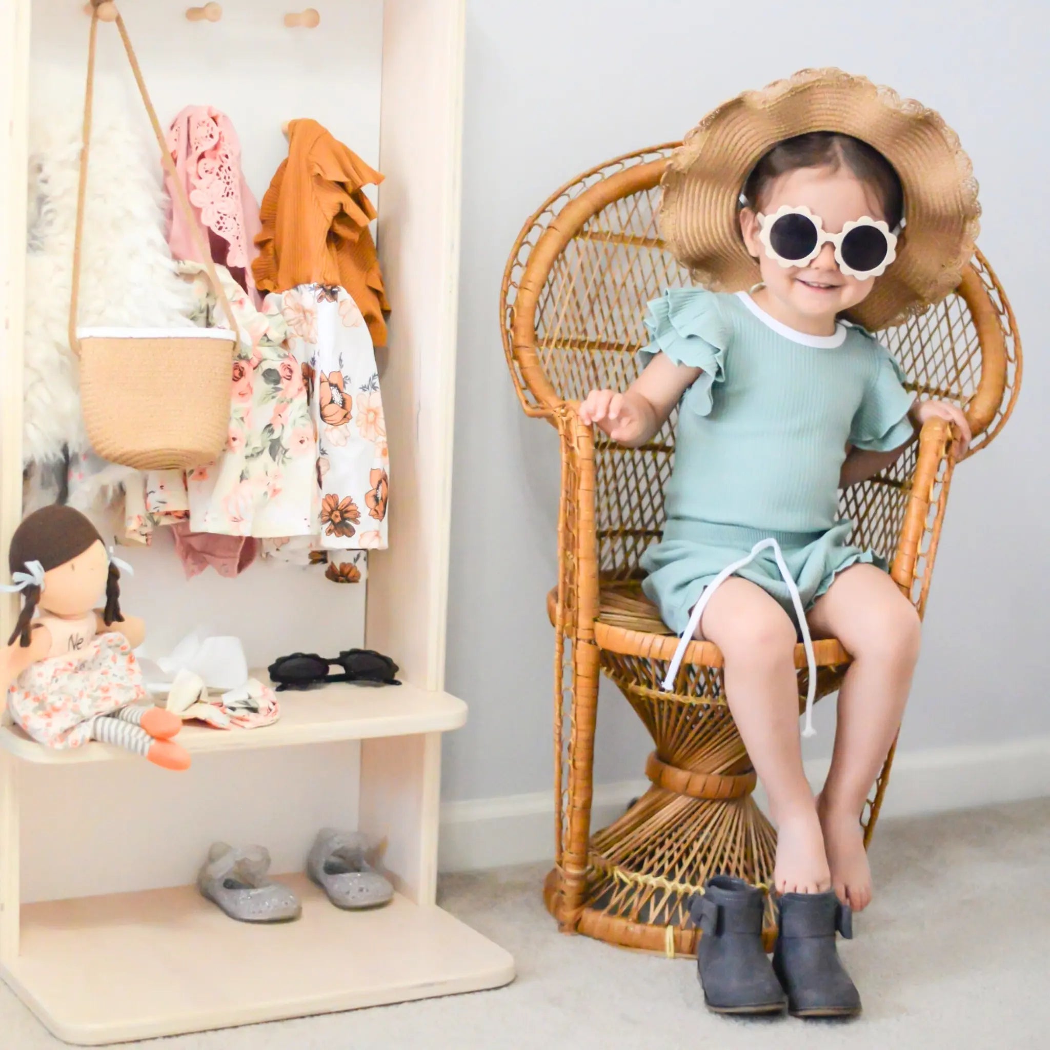 MANGO - Montessori Cubby Coat Rack - www.Shopthatapp.com