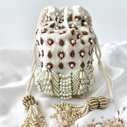 NAOMI Potli - Www.Shopthatapp.com