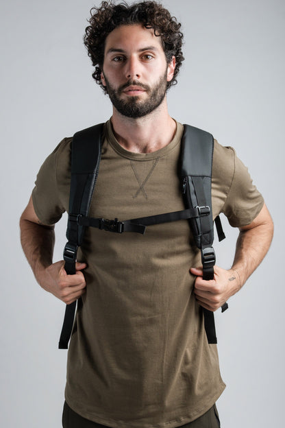 "Voyager" Expandable Backpack 26L / 38L with Built-in Rain Coat - www.Shopthatapp.com