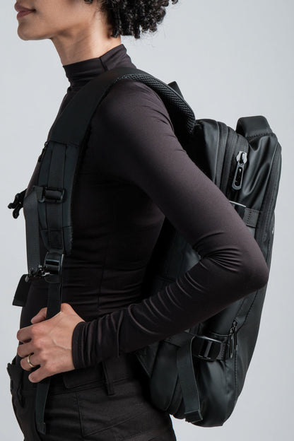 "Voyager" Expandable Backpack 26L / 38L with Built-in Rain Coat - www.Shopthatapp.com