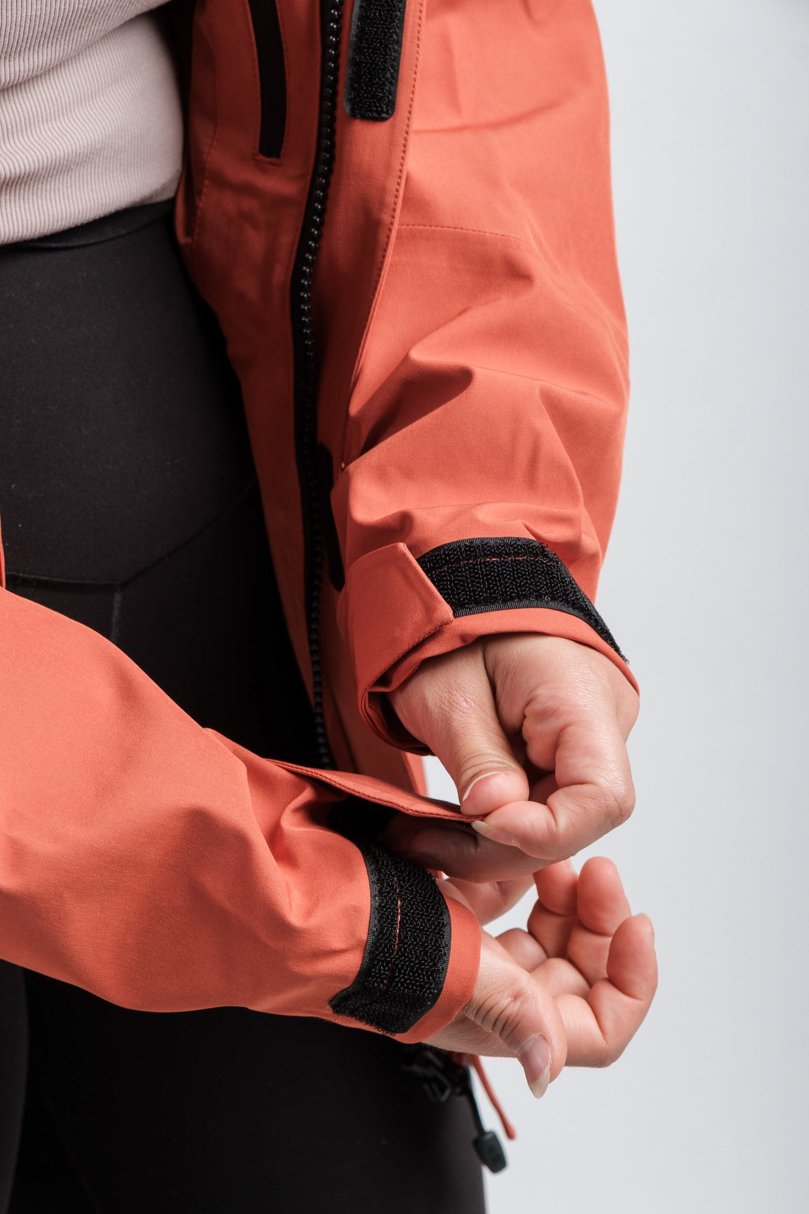 Women's DryShield Waterproof Field Jacket - www.Shopthatapp.com