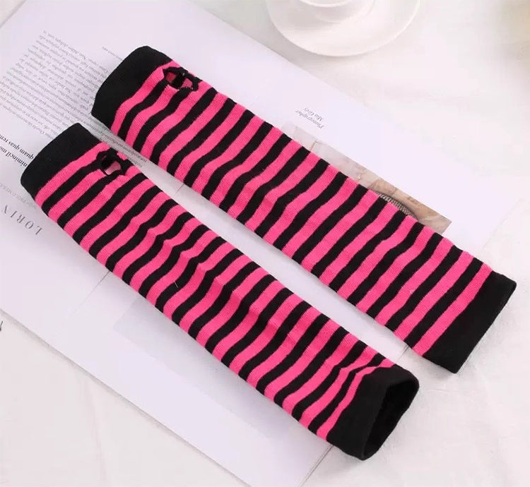 Anime eSports Gaming Style Crop Top with Low Rise Shorts Cosplay Costume Set - www.Shopthatapp.com