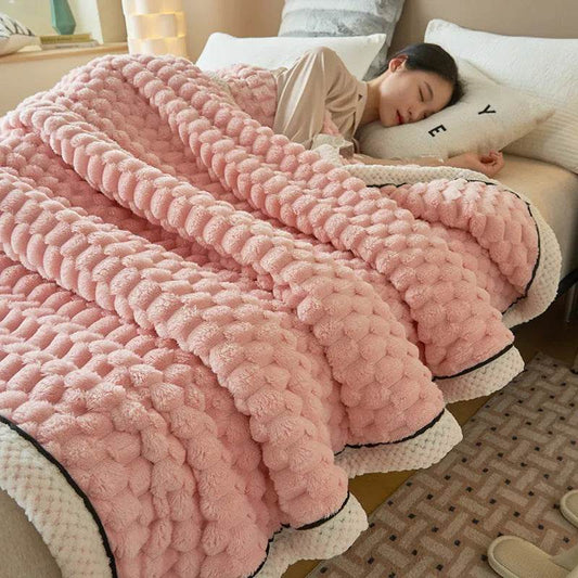 Coral Flannel Winter Thicken Thermal Cover Blanket - www.Shopthatapp.com