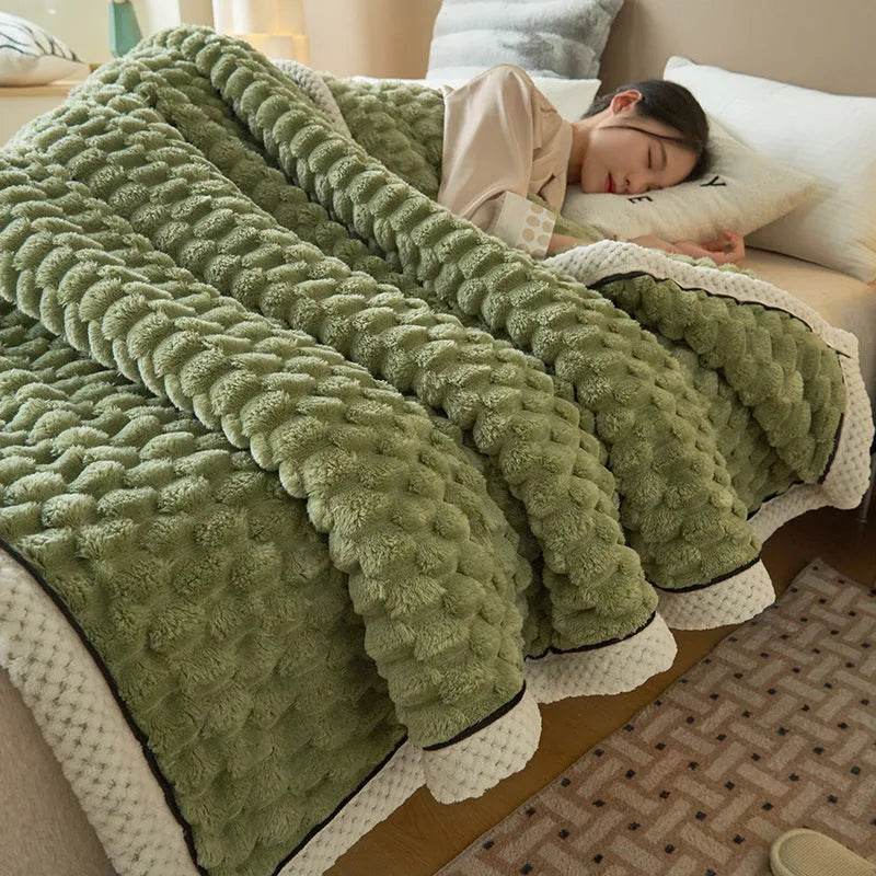 Coral Flannel Winter Thicken Thermal Cover Blanket - www.Shopthatapp.com