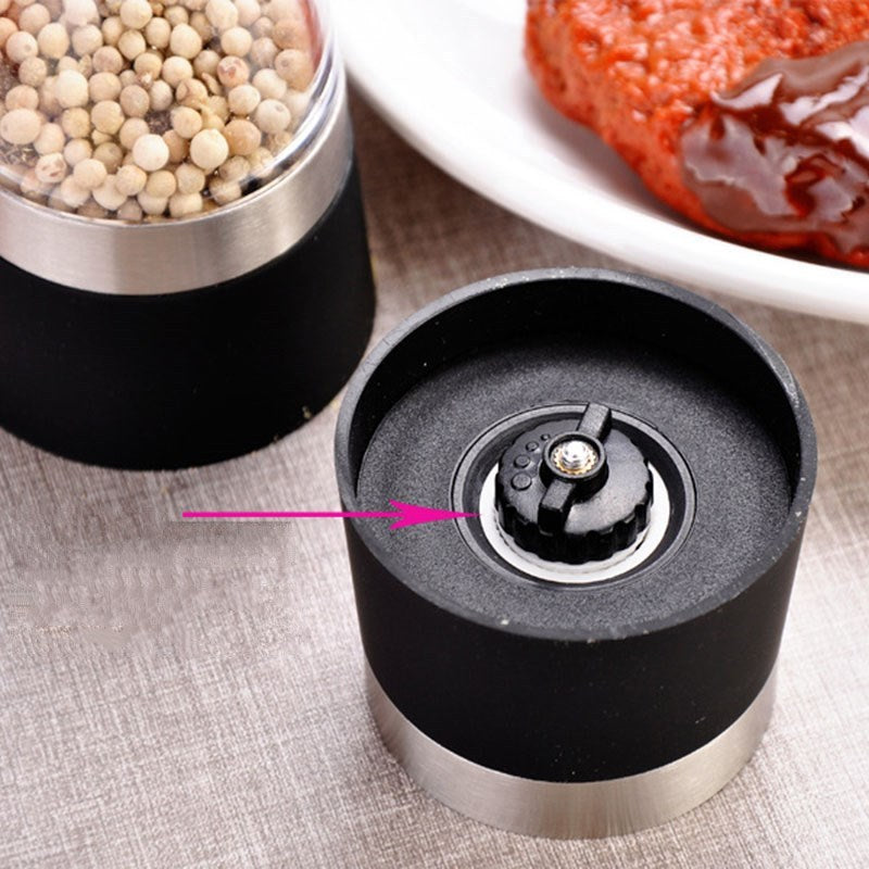Pepper and salt manual grinder - www.Shopthatapp.com